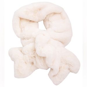 Super Luxurious Scrunchy Winter White Faux Fur Pull-thru Scarf